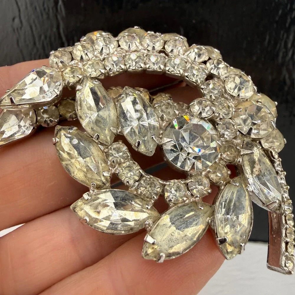 Vintage Estate Brooch Silver Tone Rhinestone Cluster Spray Floral